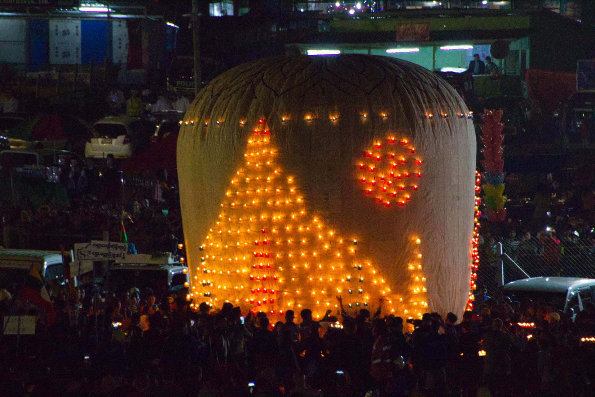 Myanmar Taungyi Balloon Festival