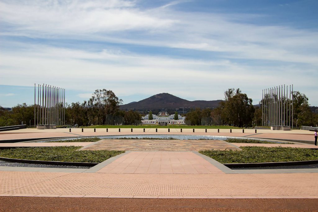 Blick vom Parliament House in Canberra