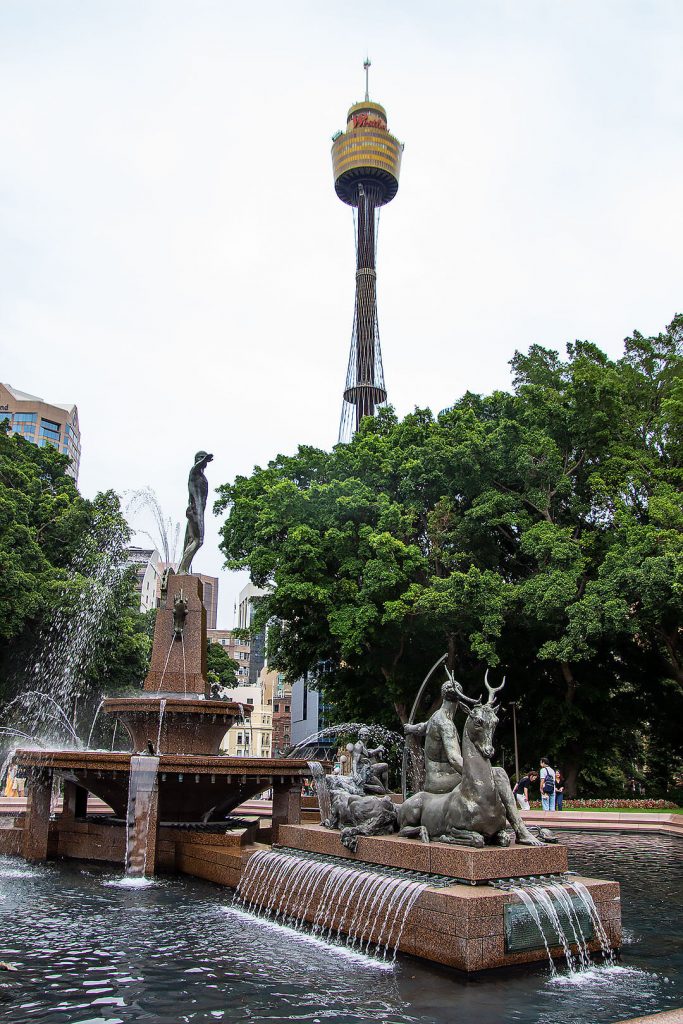 Brunnen im Hyde Park und Sydney Tower